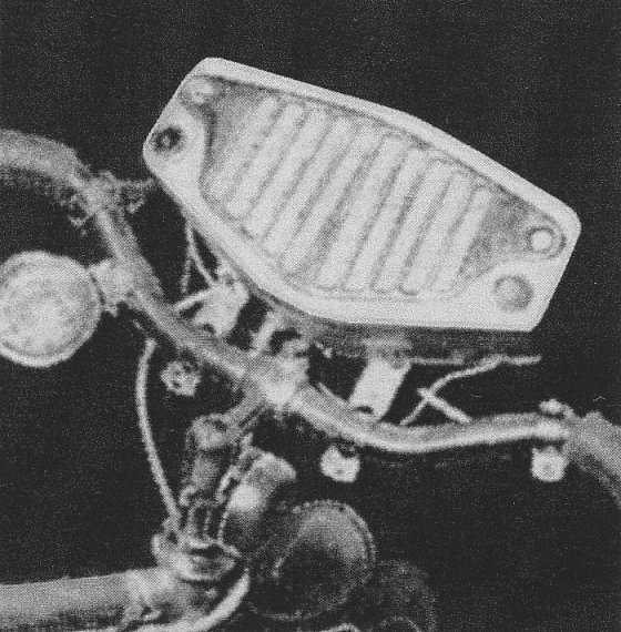 Datei:Fahrradradio 1954.jpg