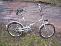 Modell 903/1 Bj 1981 alles orginal, nur Sattel wurde nachgerüstet. Gepäckträger mit Spannband.