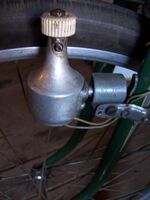 Zeitraum: 1961 bis ca. 1964 Verwendung: alle Fahrradtypen Material: Aluminium, Stahl (verzinkt) Unterteil: Aluminium Bemerkungen: mit Öleinfüllschraube
