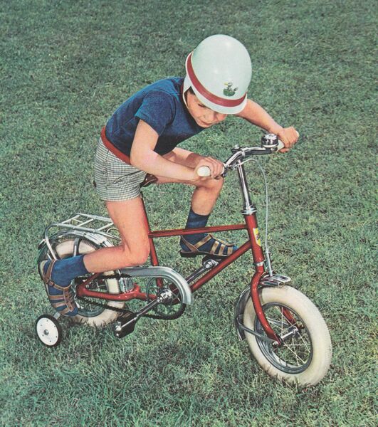 Datei:Bächtiger Kinderrad Blitz um 1970.jpg