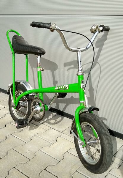 Datei:Blitz Modell Rallye grün Bild1.jpg