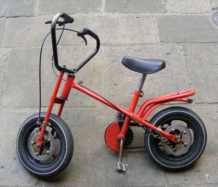 Datei:Crossi MW rot a.JPG