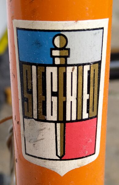 Datei:Dekor Steuerrohr Siegfried Mifa 901 1968.jpg