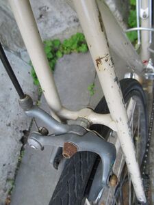 moderner Quersteg aus Vollmaterial gedreht und tiefer eingesetzt um das Bremsmaß zu verkleinern