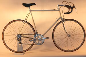 Referenz-Fahrrad (?) [============================================== Modell Rubin (Baujahr 1990) mit vollständiger Originalausstattung (Rahmenhöhe: 61,5cm)