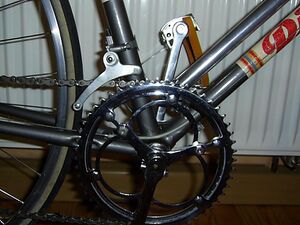 Doppel-Kettenblatt und Umwerfer von Rasant in der letzten Ausführung.