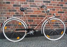 Modell 35 104, Baujahr unbekannt. Noch mit dem von Mifa-Fahrrädern bekannten Kettenschutz aus Metall.