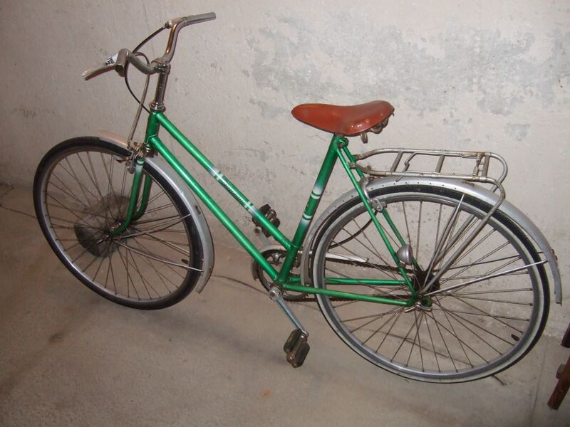 Datei:Diamant Modell 109 grün metallic.jpg