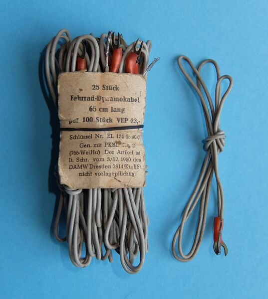 Datei:Dynamokabel Hersteller unbekannt vrmtl 1960er Jahre.jpg