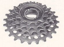 Leerlauf-Ritzelpaket (fünffach) Hersteller: RENAK Zeitraum: 1961 bis 1990 Oberfläche: brüniert Bemerkungen: für Rennräder (später auch für Sport- und Rennsporträder)