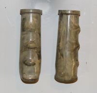 "HaGe" - Fahrradgriffe Prägung: ohne Zeitraum: vrmt. 70er Jahre Verwendung: Diamant, Mifa Material: Kunststoff Farben: grau marmoriert Bemerkungen: oft gelblich verfärbt