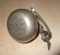 Zeitraum: ?? Hersteller: ?? Verbaut an: Rennrädern Deckel: Stahl, verchromt Unterteil: Stahl verzinkt? Bemerkungen: