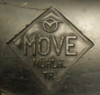 Möve-Tourensattel Zeitraum: 50er Jahre Verwendung: Zubehörteil Decke: Gummi mit Gewebeeinlage Gestell: Stahl Bemerkungen: Sattel wie links nebenstehend, in den Flanken mit MÖVE geprägt