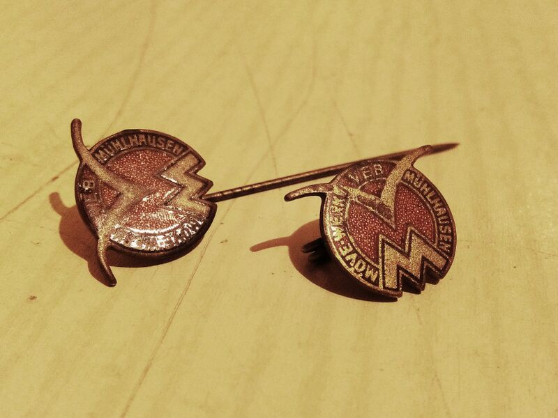 Datei:Möve Anstecknadeln 50er.jpeg