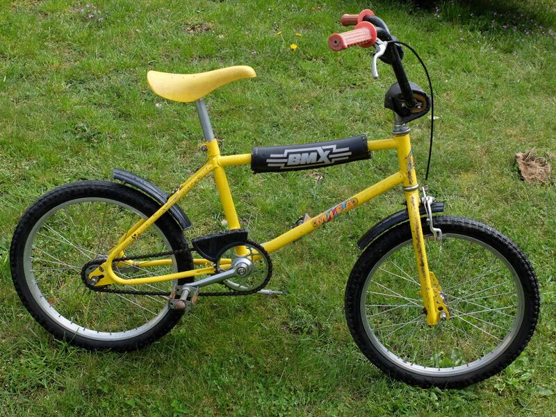 Datei:MIFA BMX 1001 Fahrrad gelb.JPG