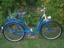 Bei diesem Fahrrad (Baujahr ca. 1979) fand ein sehr ähnliches Dekor Verwendung, das jedoch bunte Sterne statt der Streifen hatte.