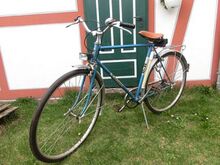 Das hier gezeigte Herren-Sportrad (Baujahr 1982) befindet sich im Originalzustand. Beim Seitenständer handelt es sich um ein nachträglich angebrachtes, aber zeitgenössisches Zubehörteil.
