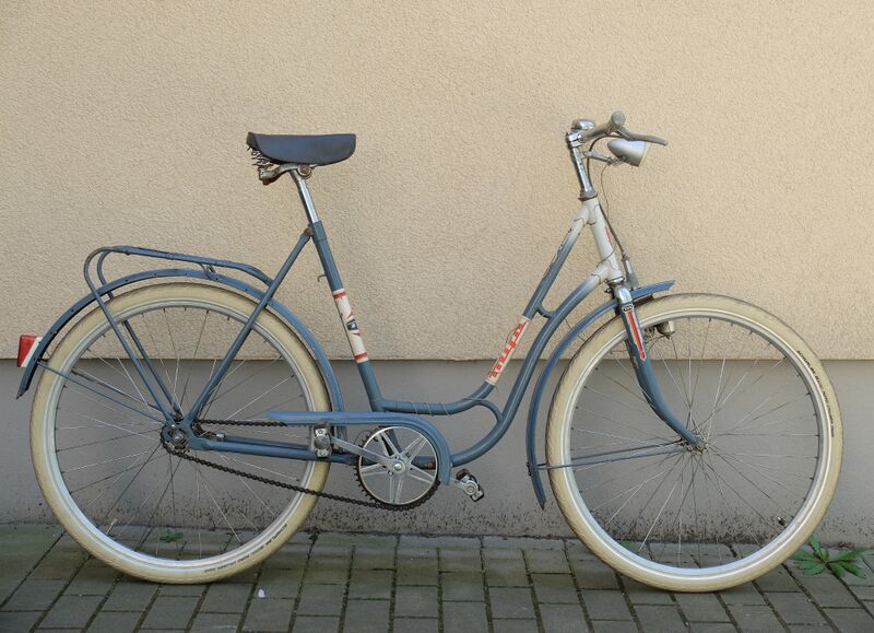 Datei:Mifa 154 von 1971 blaugrau Bild2.JPG