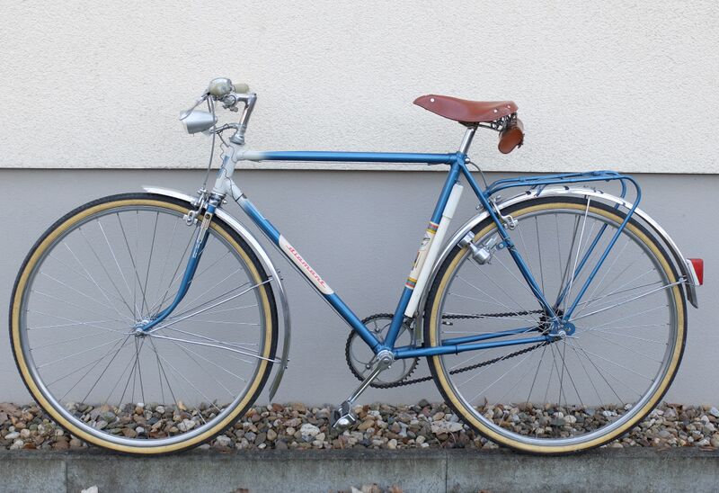 Datei:Mifa 202 von 1969 blaumetallic Bild2.JPG