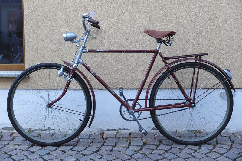 Datei:Mifa 28er Tourenrad mit Keilgetriebe maron von 1959 Bild2.JPG