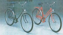 Mifa Modell 167 und 112 (1989) Mifa Tourensporträder 28" für Herren bzw. für Damen.