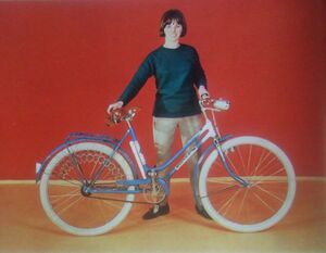 Diese Katalogabbildung von 1967 zeigt das Jugendrad bereits mit überarbeitetem Rahmen (Sportausfallenden).