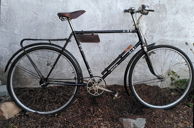 Datei:Mifa Modell 9b von 1954 schwarz Bild3.jpg