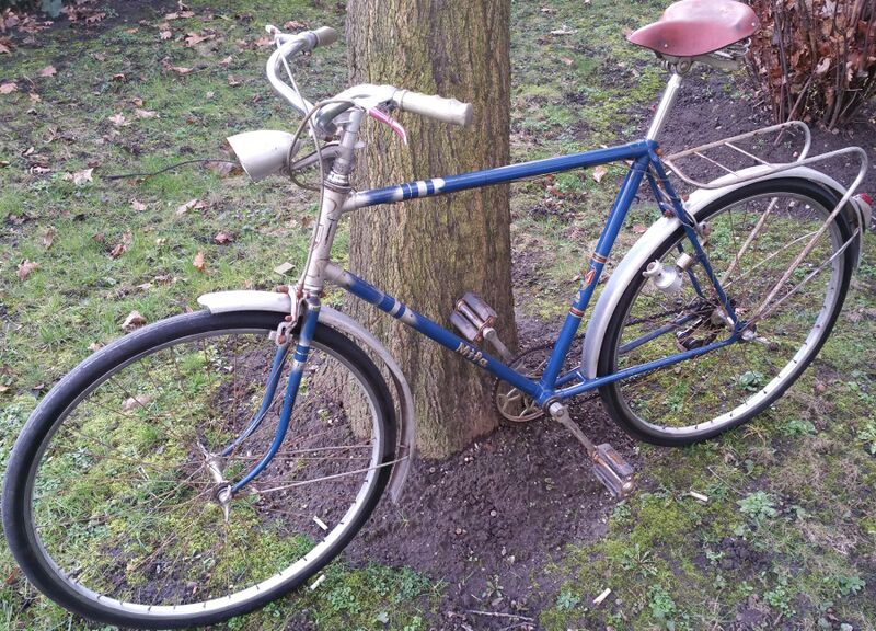 Datei:Mifa Modell 9e von 1959 Bild1.jpg