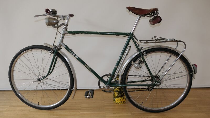 Datei:Mifa Modell 9e von 1959 grün2.JPG