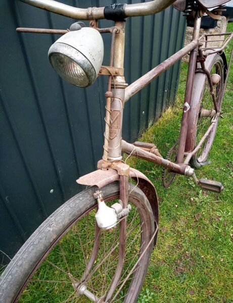 Datei:Mifa Modell vermutlich 9b frühe Ausführung Bild2.jpg