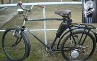 ein von Preisser restauriertes und mit einem MAW-Hilfsmotor ausgestattetes Tourenrad