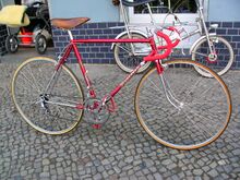 Ein von Preisser aufgearbeiteter Diamant-Rennrad-Rahmen (Ausstattung nicht originalgetreu).