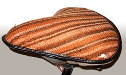 Zeitraum: vrmtl. 70er/80er Jahre Obermaterial: ?? Hersteller: ?? Bemerkungen: Unterfütterung mit Filz