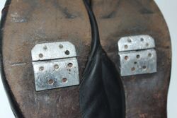 Schuhplatten aus Aluminium Zeitraum: 50er/60er Jahre Befestigung mit Nägeln