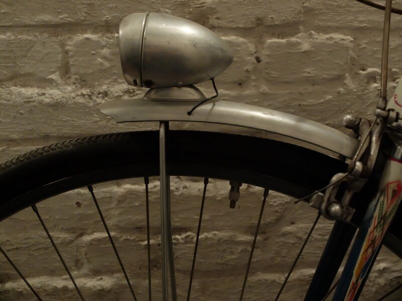 Datei:Schutzblech Diamant Luxussport vorn 1966.JPG