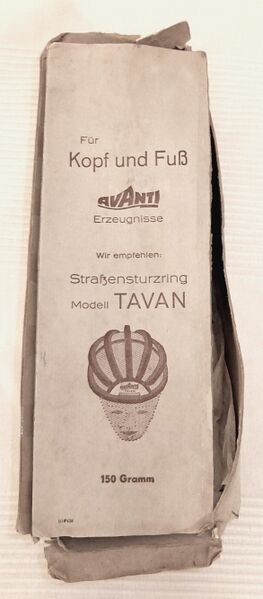 Datei:Werbung Karton AVANTI Radrennschuh Friedensfahrt.JPG